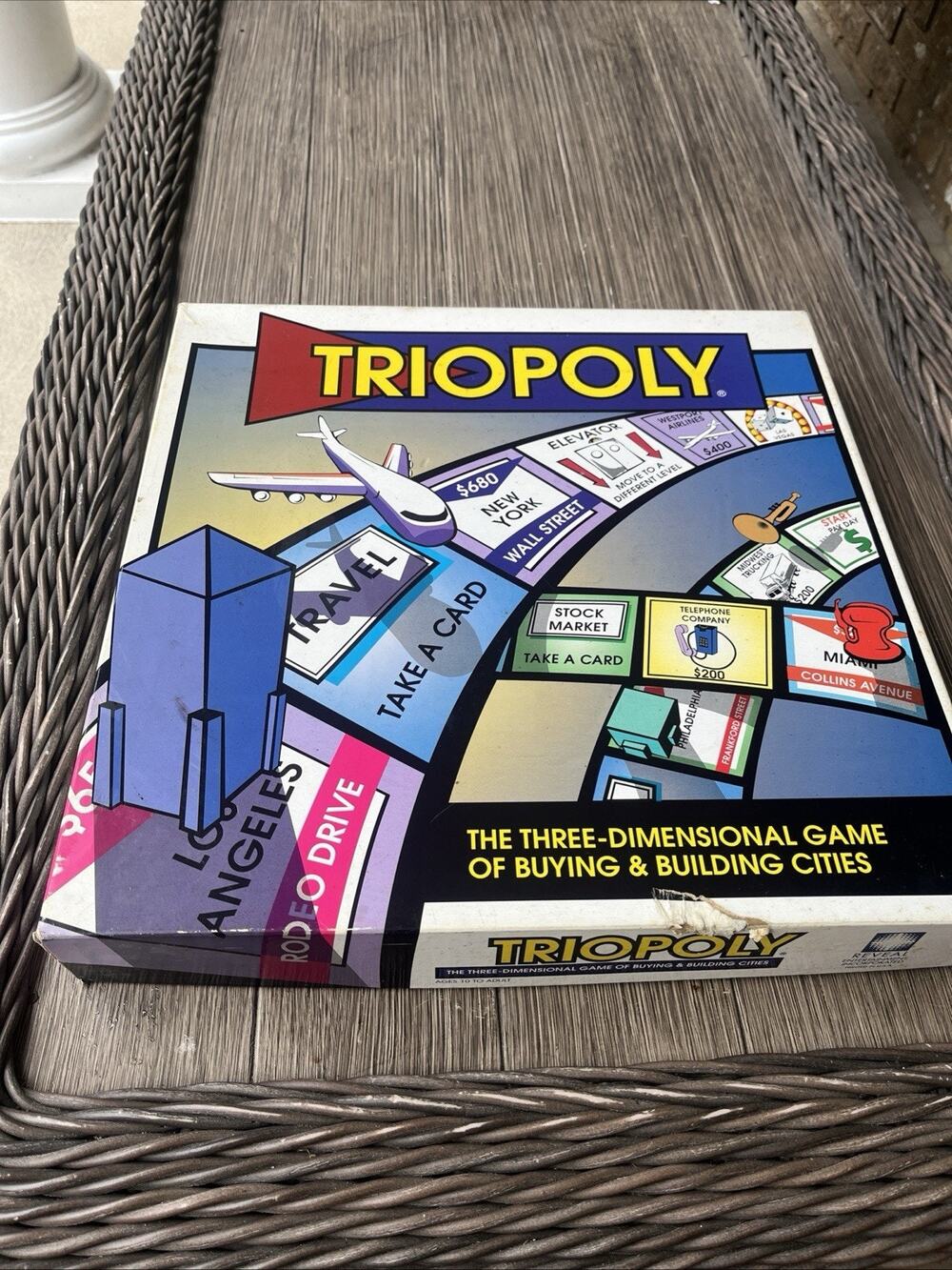 Triopoly Three Dimensional Game Of Buying Building Cities